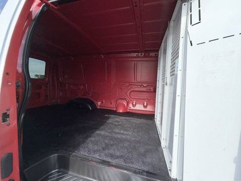 Used 2002 Ford E-350 and Econoline 350 Super Duty RWD image 11