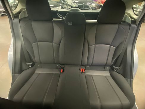 Used 2022 Subaru Impreza 2.0i Premium image 13