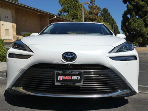 Used 2023 Toyota Mirai w/ Advanced Technology Package image 14