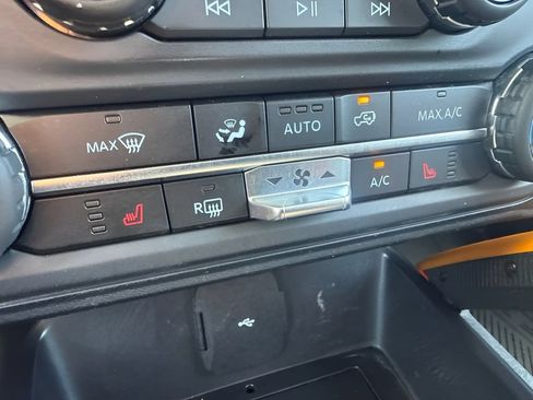 Used 2024 Ford Bronco Badlands AWD/4WD image 12