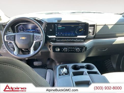Used 2024 Chevrolet Silverado 1500 LT image 10
