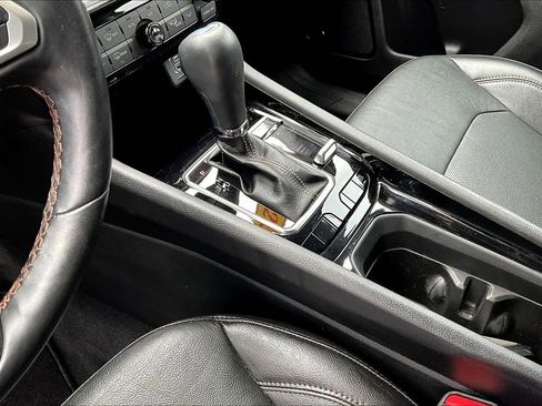 Used 2022 Jeep Compass Limited w/ Sun and Sound Group image 10