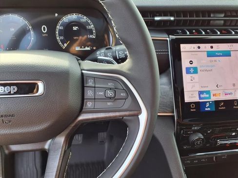 New 2025 Jeep Grand Cherokee Limited image 11