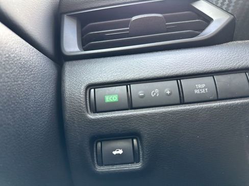 Used 2022 Nissan Sentra S image 10