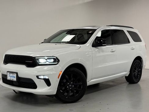 Used 2023 Dodge Durango GT image 1