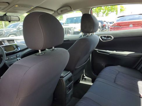 Used 2017 Nissan Sentra SV image 14