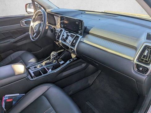 Used 2022 Kia Sorento SX image 21