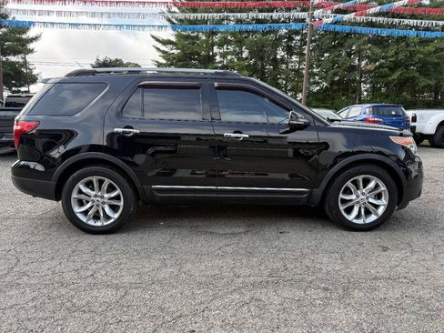 Used 2012 Ford Explorer XLT AWD/4WD image 4