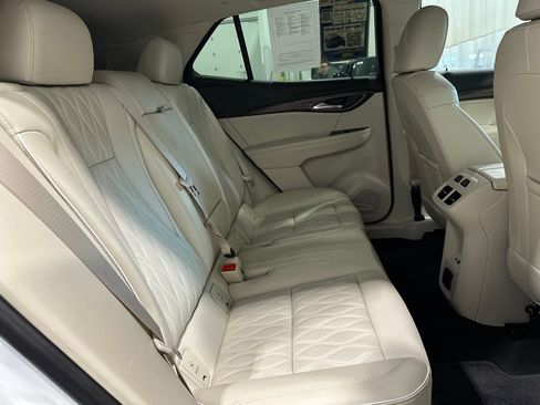 Used 2023 Buick Envision Avenir AWD/4WD image 32