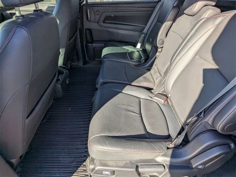 Used 2024 Honda Odyssey Sport image 17