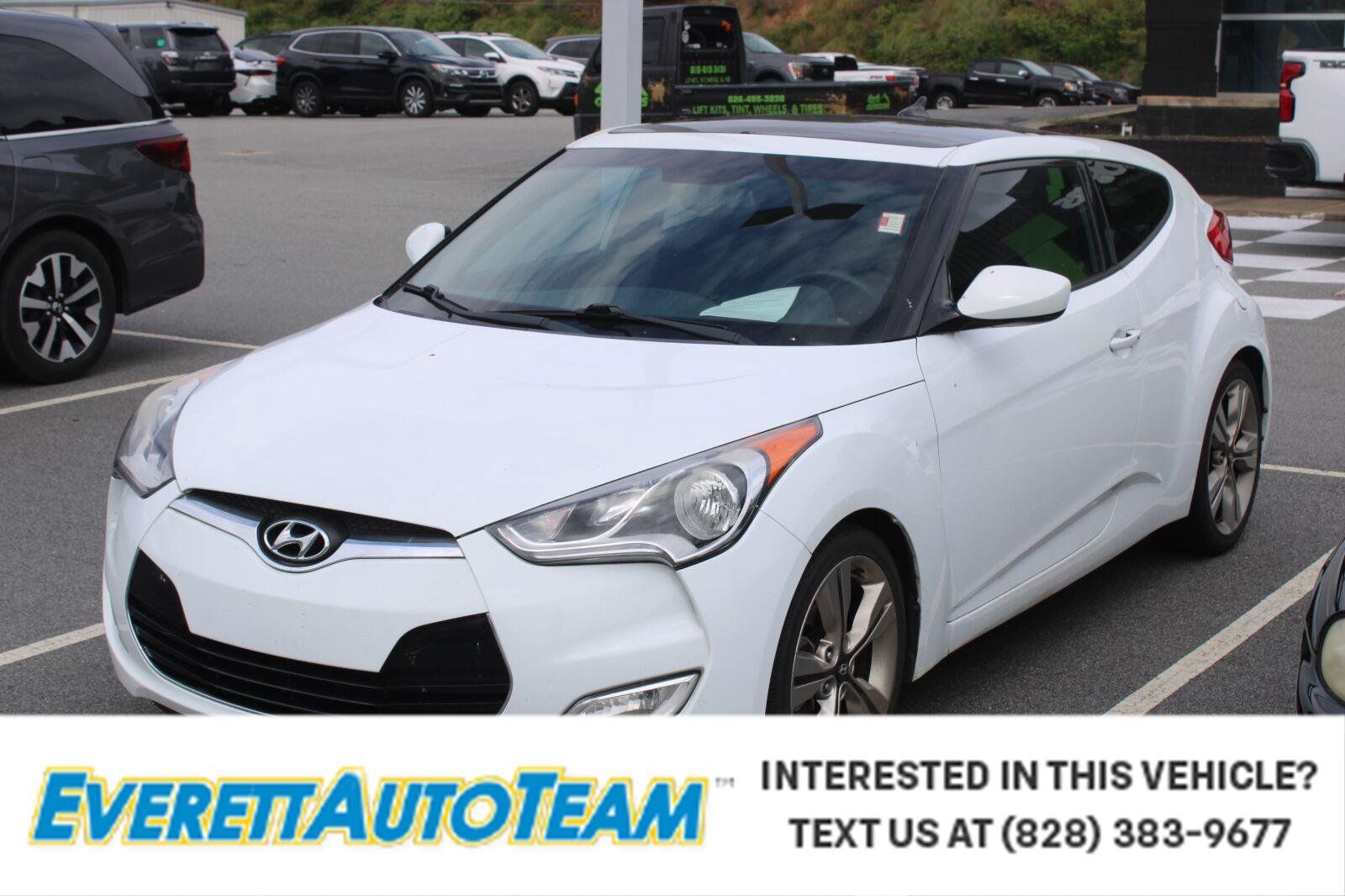 Used 2017 Hyundai Veloster Value Edition FWD image 1