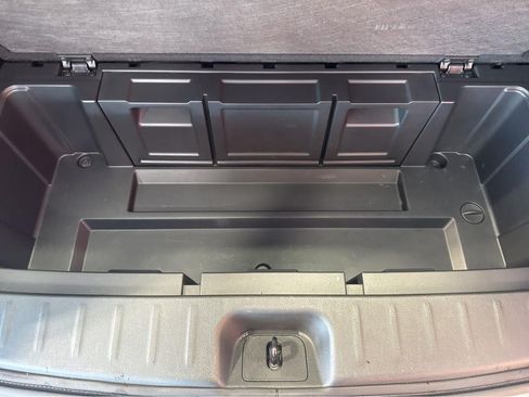 Used 2023 Nissan Pathfinder SL AWD/4WD image 43