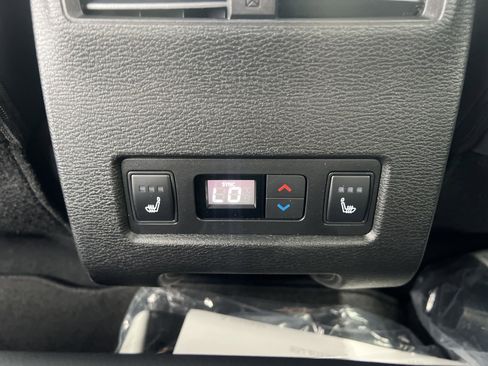 New 2026 Nissan Rogue Platinum AWD/4WD image 23