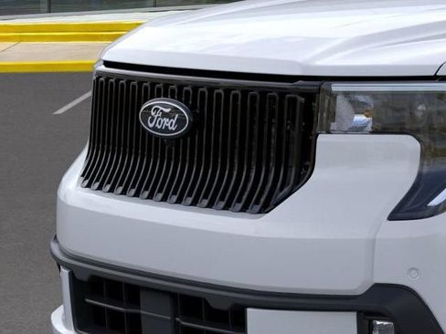 New 2025 Ford Maverick Lobo AWD/4WD image 18