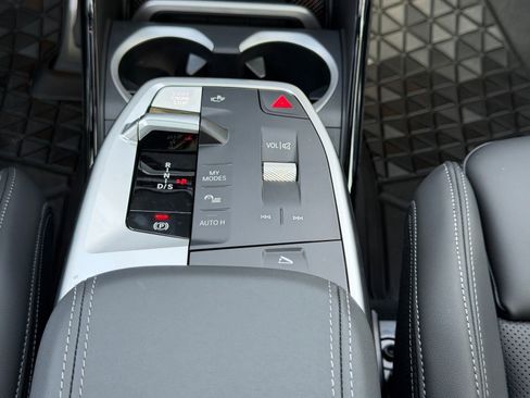 New 2026 BMW X1 xDrive28i w/ Technology Package image 21