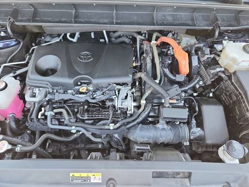 Used 2021 Toyota Highlander XLE AWD/4WD image 21