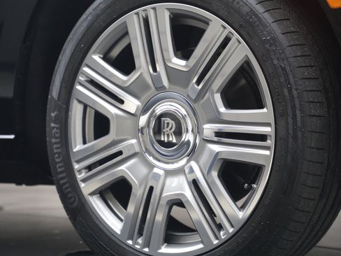 Certified 2026 Rolls-Royce Cullinan AWD/4WD image 16