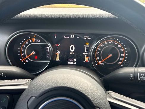 Used 2022 Jeep Gladiator Sport image 38