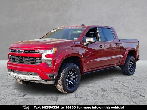 Used 2022 Chevrolet Silverado 1500 RST AWD/4WD image 1