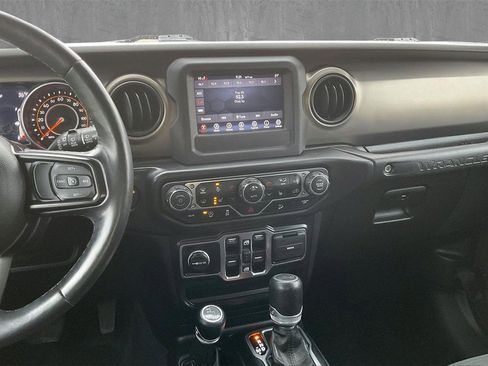 Used 2019 Jeep Wrangler Unlimited Sport S image 9