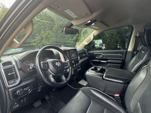 Used 2019 RAM 1500 Laramie AWD/4WD image 9