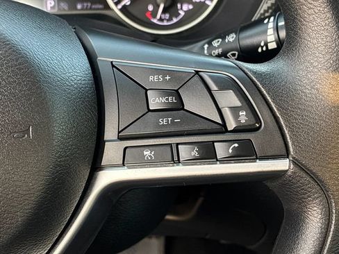 Used 2024 Nissan Sentra SV FWD image 24