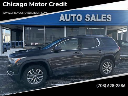 Used 2017 GMC Acadia SLE image 1