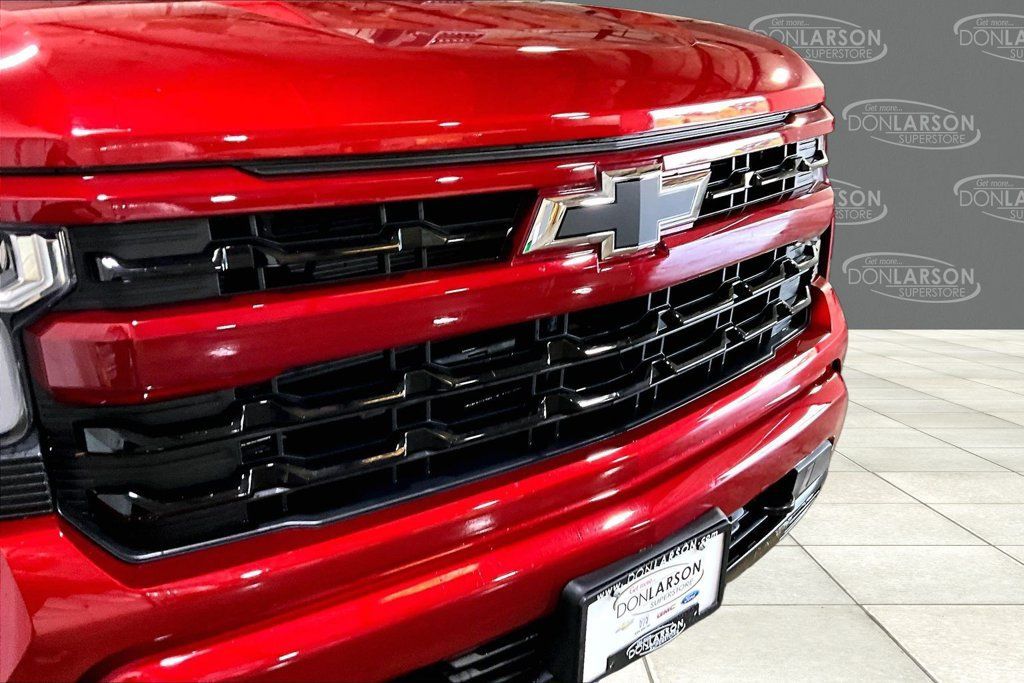 Used 2026 Chevrolet Silverado 1500 RST w/ RST Select Package AWD/4WD image 14