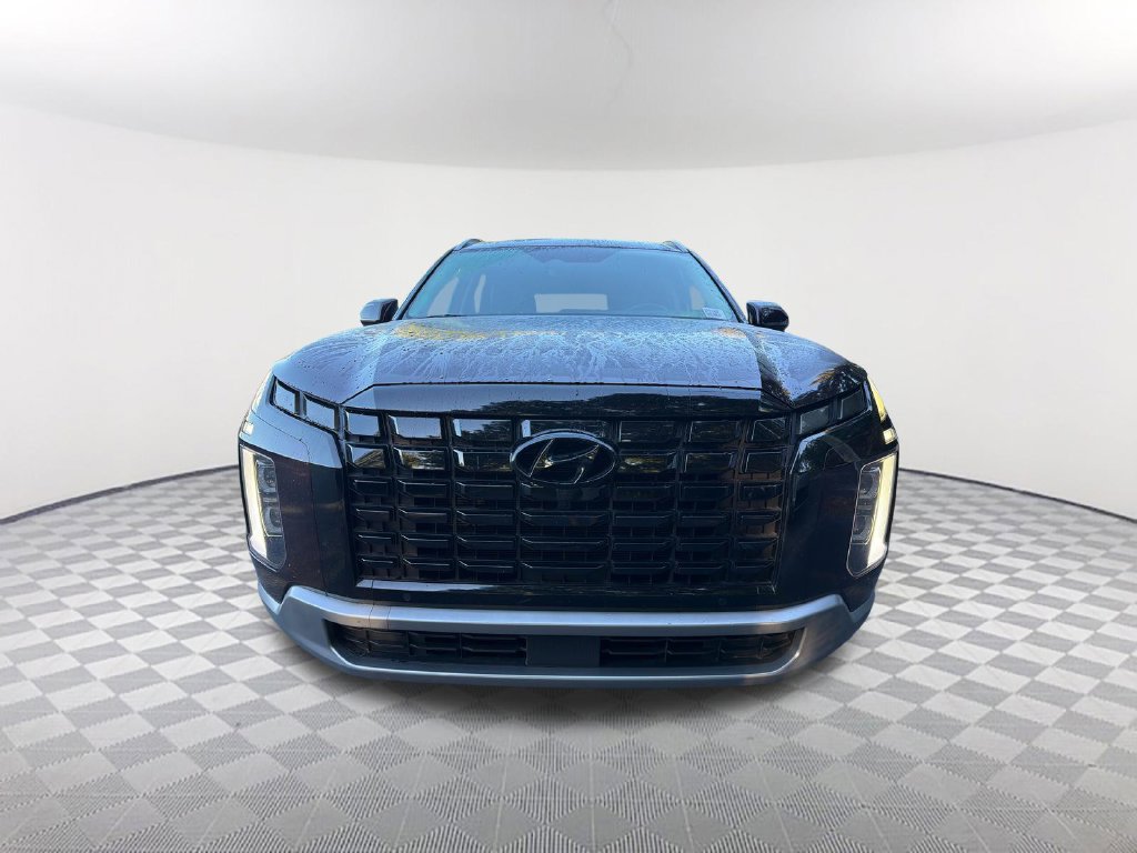Used 2023 Hyundai Palisade SEL FWD image 2
