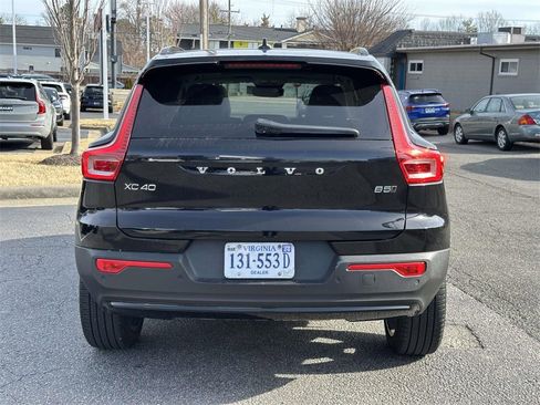 Used 2024 Volvo XC40 B5 Plus w/ Protection Package Premier image 21