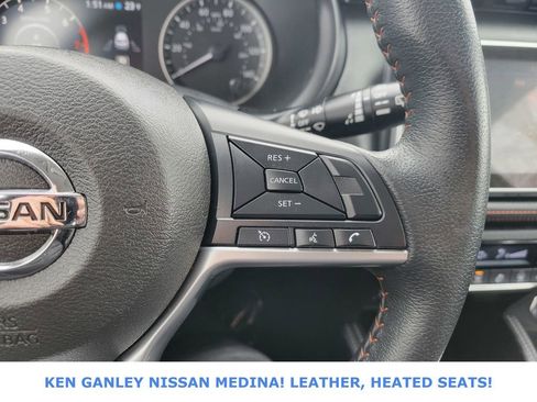 Used 2019 Nissan Kicks SR w/ SR Premium Package image 32