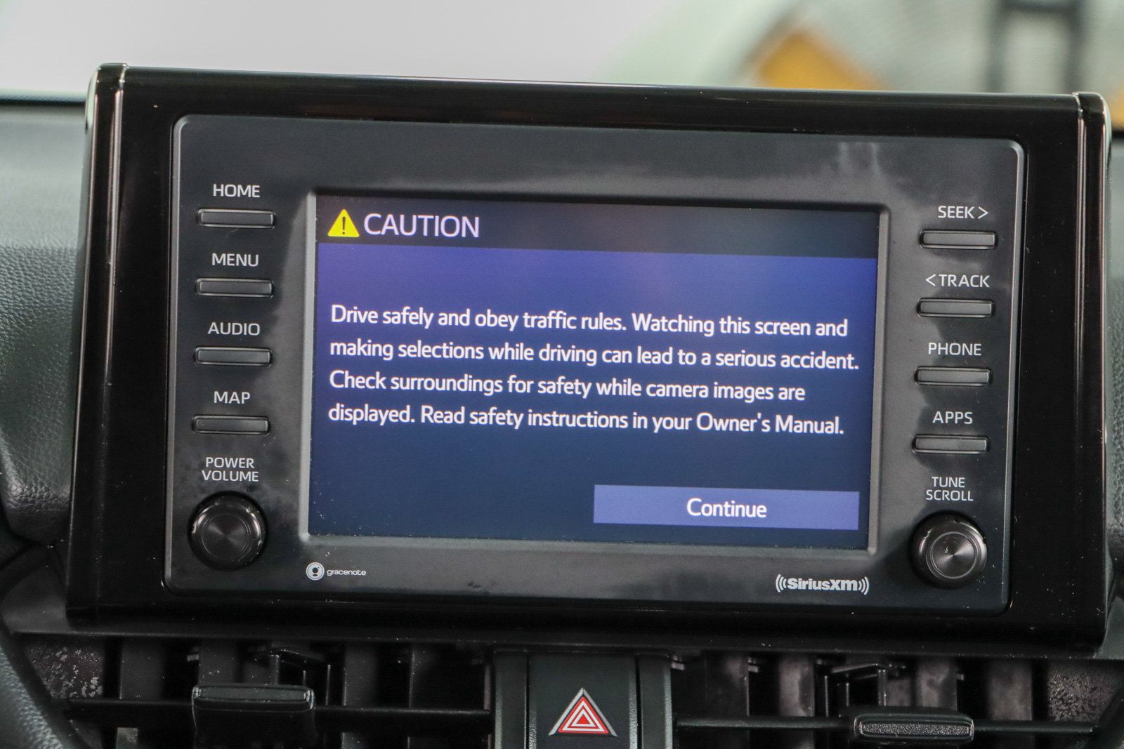 Used 2022 Toyota RAV4 LE AWD/4WD image 19