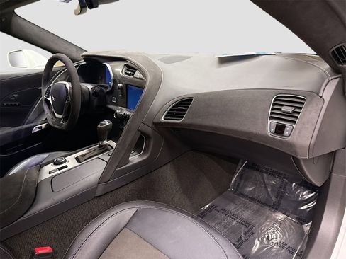 Used 2016 Chevrolet Corvette Stingray Convertible w/ 3LT Preferred Equipment Group image 27