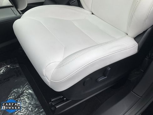 Used 2018 Tesla Model X 75D image 16