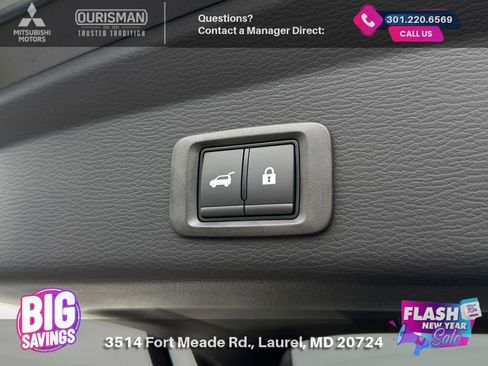 New 2025 Mitsubishi Outlander SE image 12