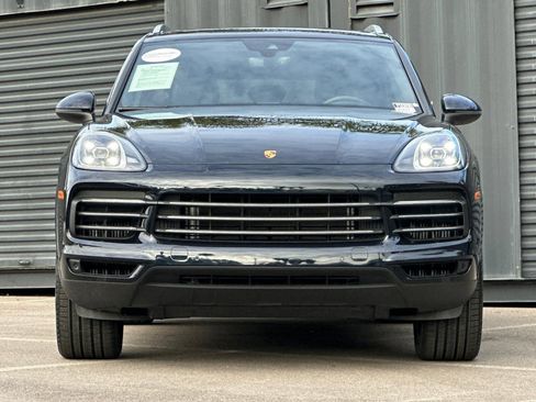 Used 2023 Porsche Cayenne Base image 11