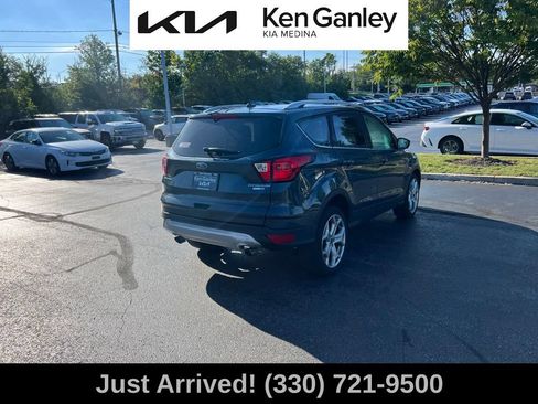 Used 2019 Ford Escape Titanium AWD/4WD image 5