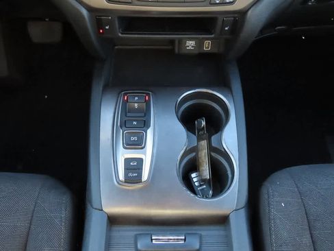 Certified 2022 Honda Pilot Sport image 22