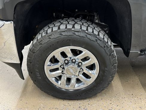 Used 2017 Chevrolet Silverado 3500 LT w/ Snow Plow Prep Package AWD/4WD image 4