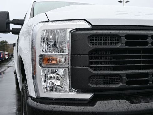 New 2026 Ford F350 XL AWD/4WD image 9