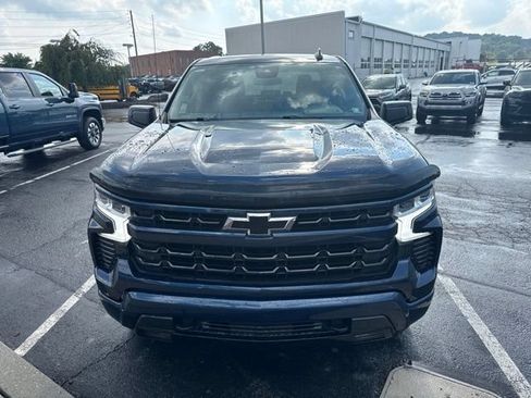 Used 2023 Chevrolet Silverado 1500 RST AWD/4WD image 3