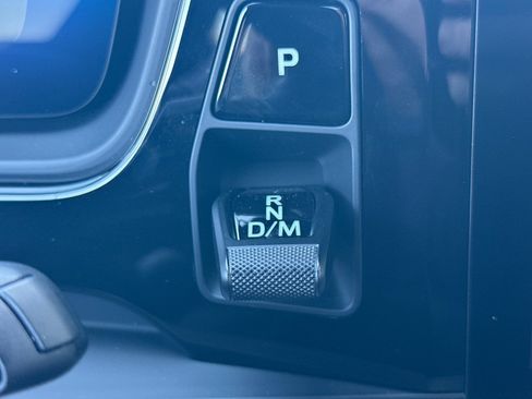 Certified 2025 Porsche Cayenne S AWD/4WD image 19
