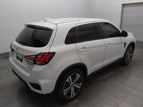 Used 2021 Mitsubishi Outlander Sport SE FWD image 9