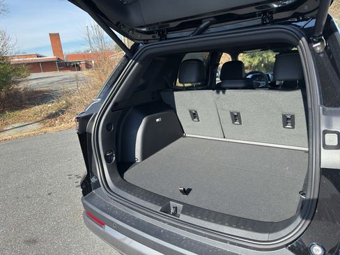 New 2026 Chevrolet Equinox ACTIV w/ Safety and Technology Package image 19