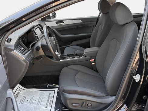 Used 2019 Hyundai Sonata SEL w/ Tech Package 02 FWD image 11