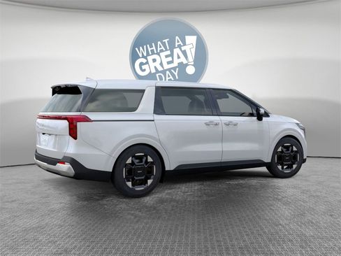 New 2026 Kia Carnival EX image 6