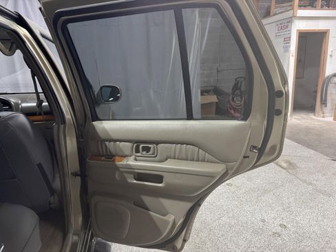 Used 2002 INFINITI QX4 Luxury image 17