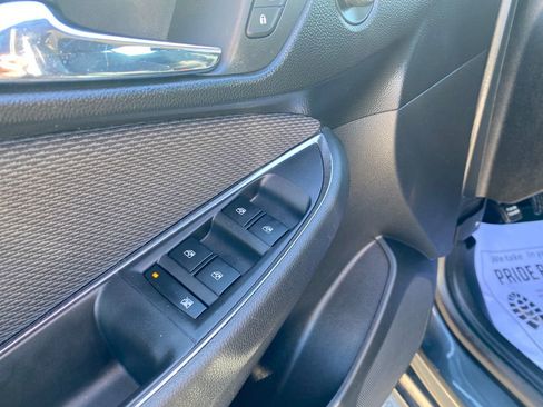 Used 2017 Chevrolet Cruze LT w/ Convenience Package image 24