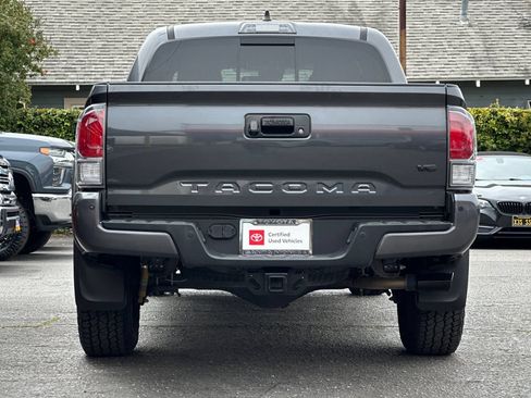 Certified 2021 Toyota Tacoma TRD Off-Road w/ Technology Package RWD image 5
