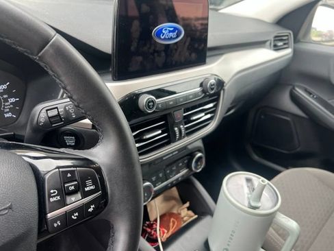Used 2022 Ford Escape SE w/ Convenience Package FWD image 13